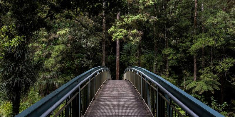 智能家居装饰一体化：米兰建材如何无缝集成温州高端住宅的科技系统